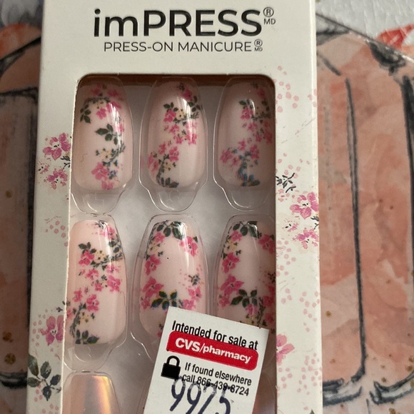Floral press on nails - Picture 5 of 8